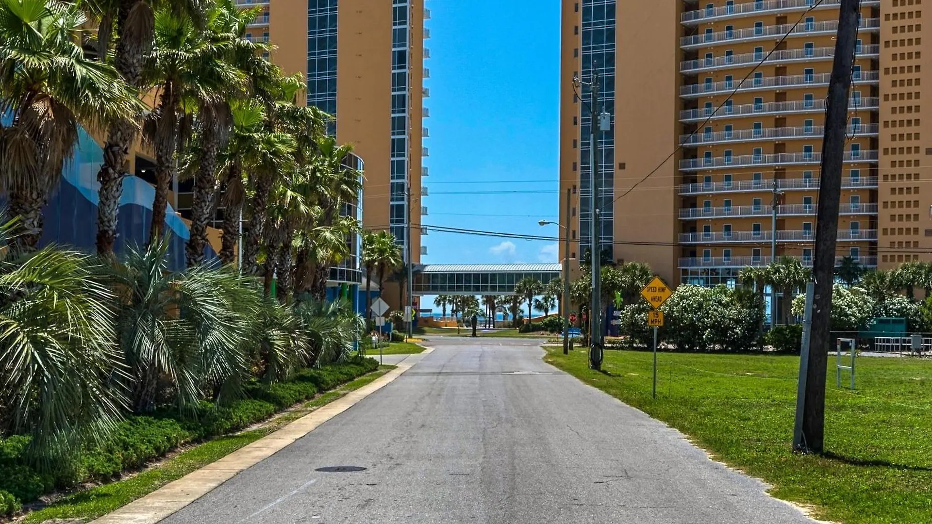 Pool Patio Outdoor Dining Walk To Shore Pier Park Sanctuary On Sands Panama City Beach